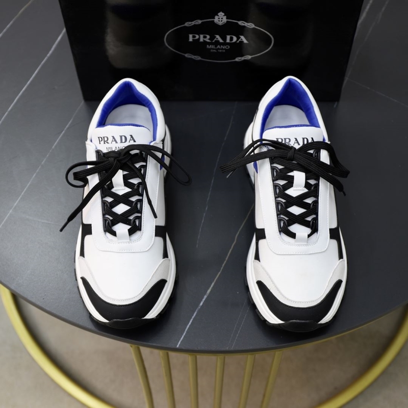 Pra*a casual shoes